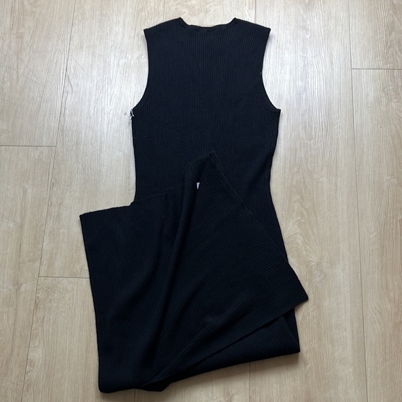 NEW! Reformation Basil Cashmere Sleeveless Sweater Dress, SIZE XL 0979 - Picture 5 of 8